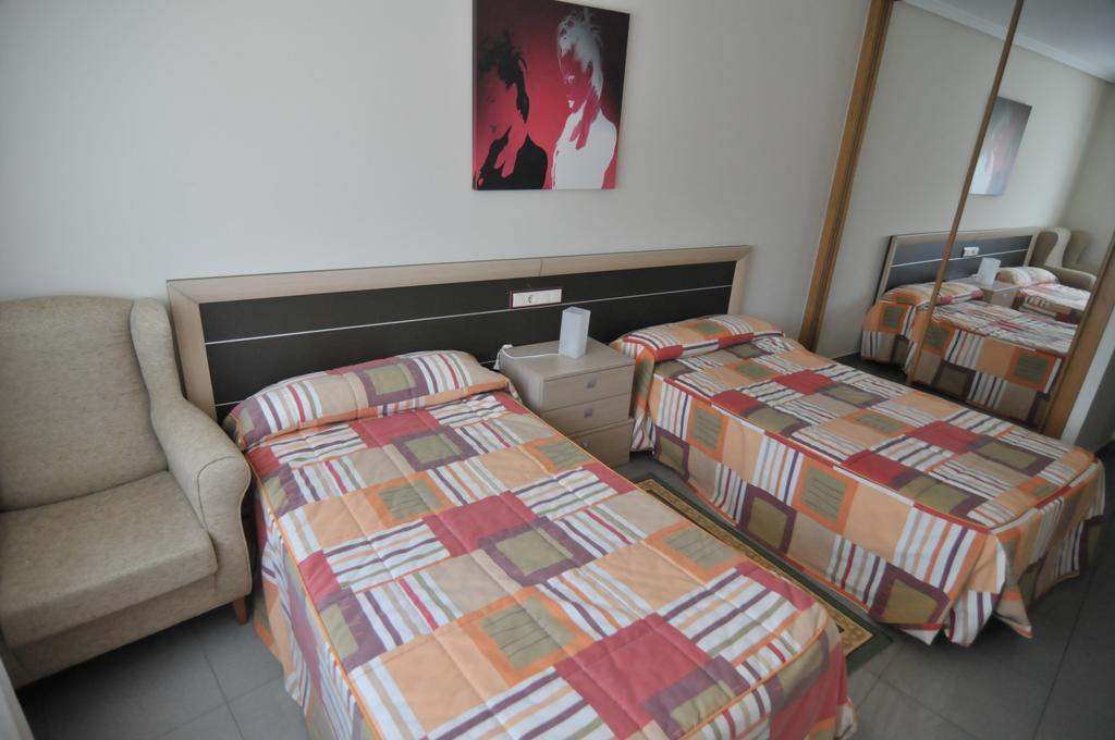 Apartamentos Turisticos Vilagarcia- Rio Ulla Vilagarcia de Arousa Pokoj fotografie