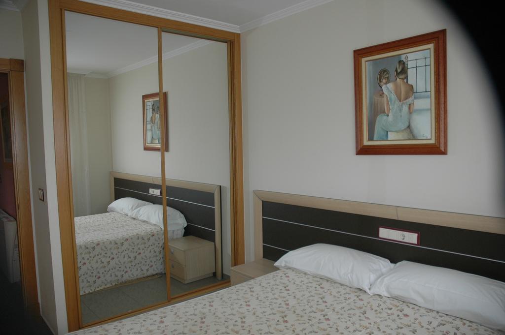 Apartamentos Turisticos Vilagarcia- Rio Ulla Vilagarcia de Arousa Pokoj fotografie