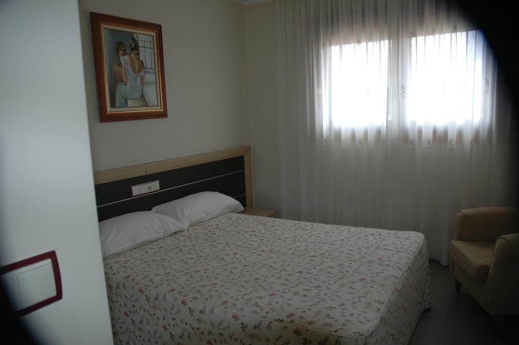 Apartamentos Turisticos Vilagarcia- Rio Ulla Vilagarcia de Arousa Pokoj fotografie